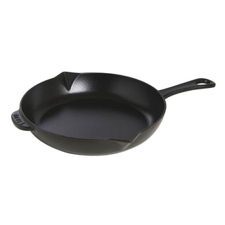 Staub cast iron frying pan with pouring spout diam. 26 cm. - Buy now on ShopDecor - Discover the best products by STAUB design